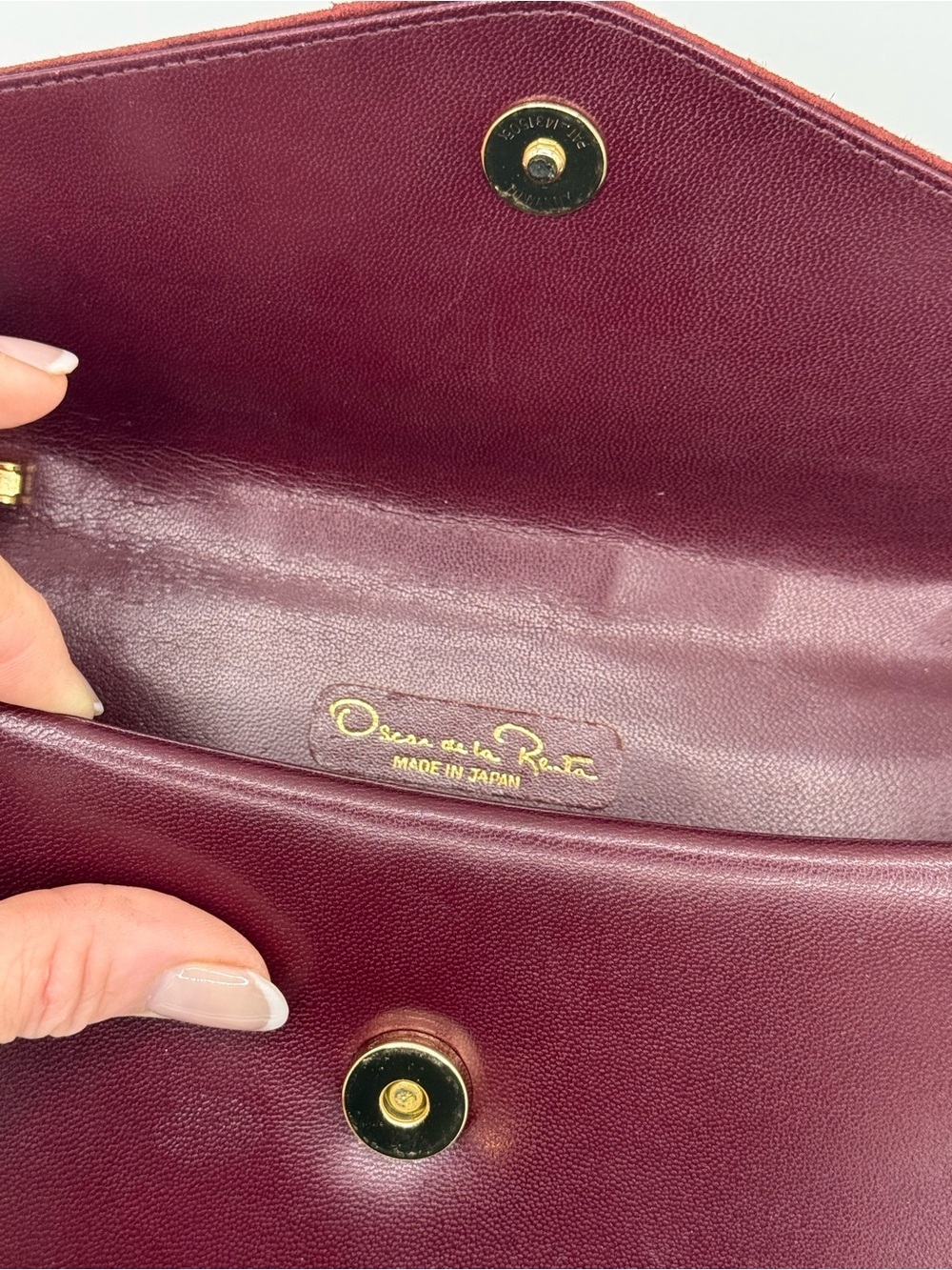 Oscar de la Renta Vintage Burgundy Leather Envelope Clutch with Gold Chain - Picture 2 of 14